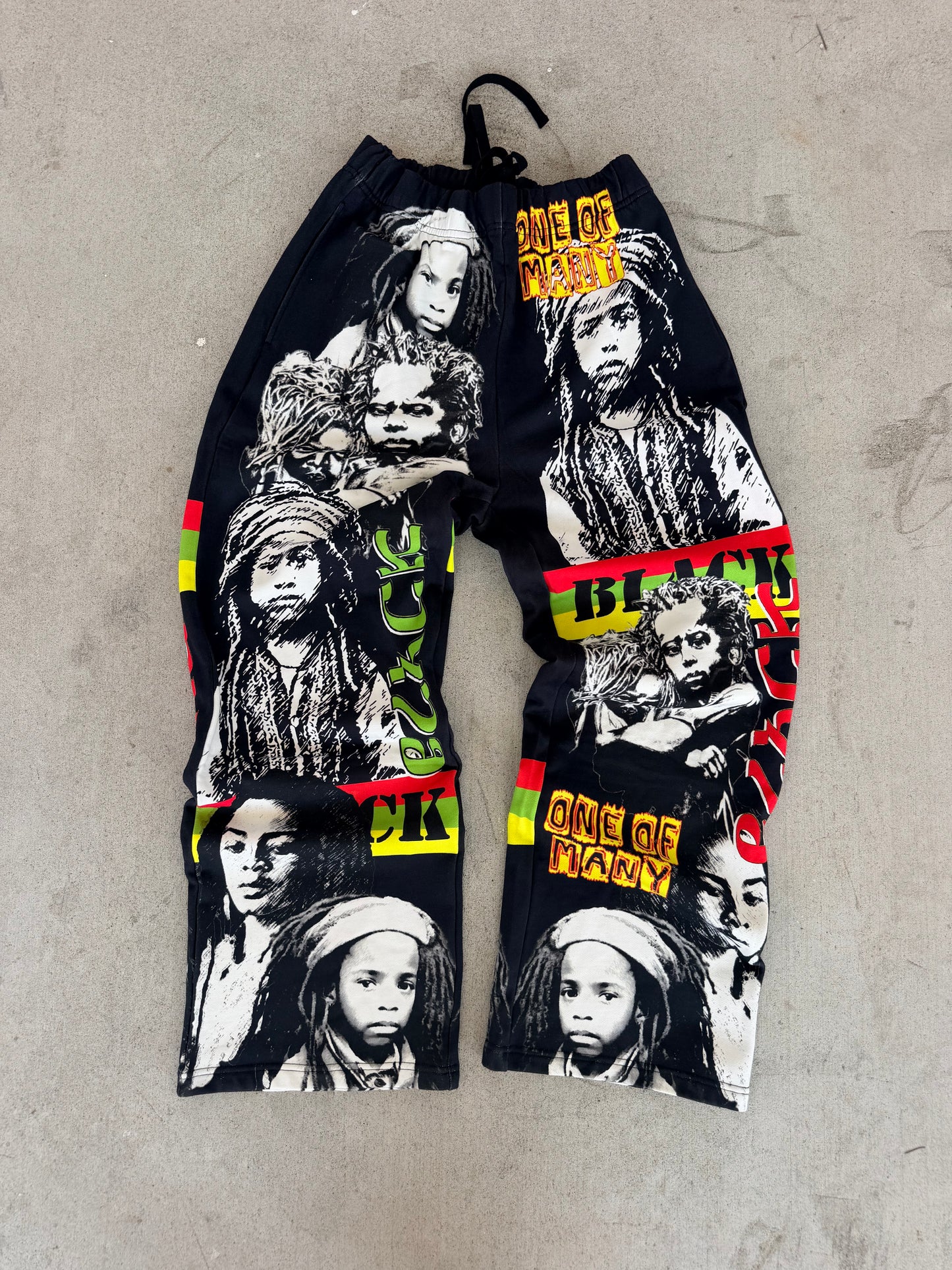 BB 003 Rasta Youth Face Sweats